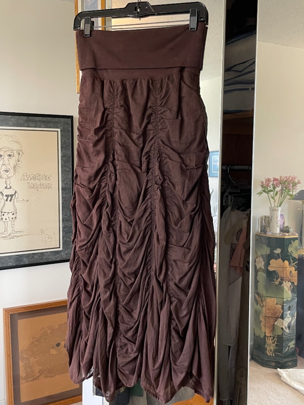 flattering skirt never wore